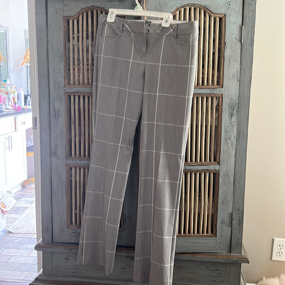 Size 6 Express dress slacks wide leg